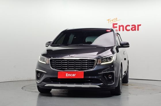 Kia Carnival 9-Seater Luxury — пробег 105 066 км — фото 3 из 5