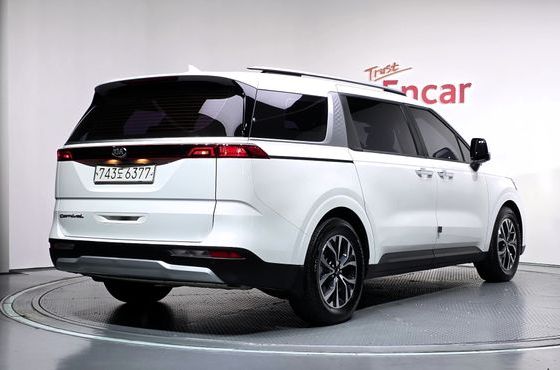 Kia Carnival Diesel 11-Seater Prestige — пробег 88 362 км — фото 2 из 5