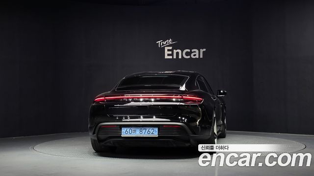 Porsche Taycan из Кореи Encar