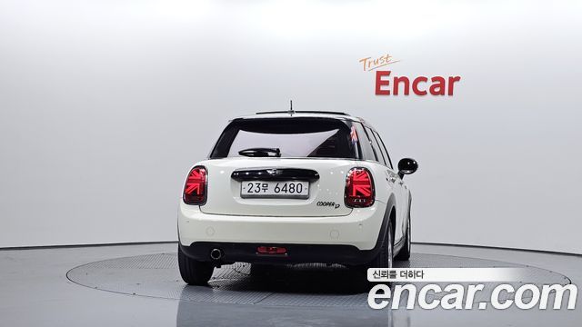 Mini Cooper из Кореи Encar