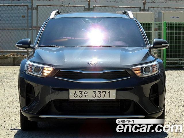 Kia Stonic 1.4 Deluxe — пробег 53 788 км — фото 1 из 5