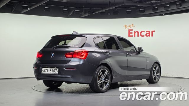 BMW 1-Series 118d Sport 5Door — пробег 155 298 км — фото 2 из 5