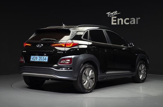 Hyundai Kona Premium — пробег 97 581 км — фото 2 из 5