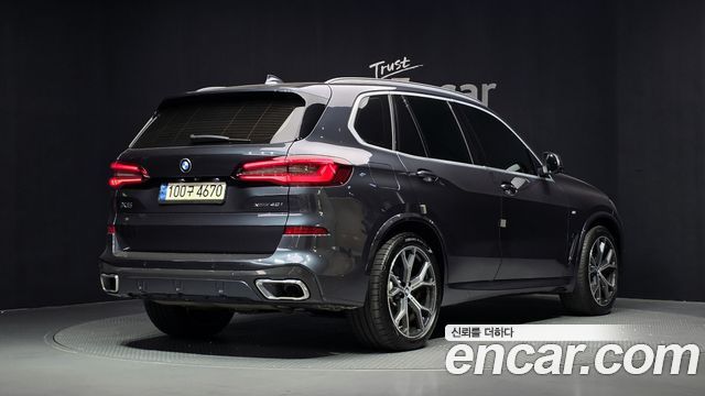 BMW X5 xDrive 40i M Sport — пробег 63 572 км — фото 2 из 5