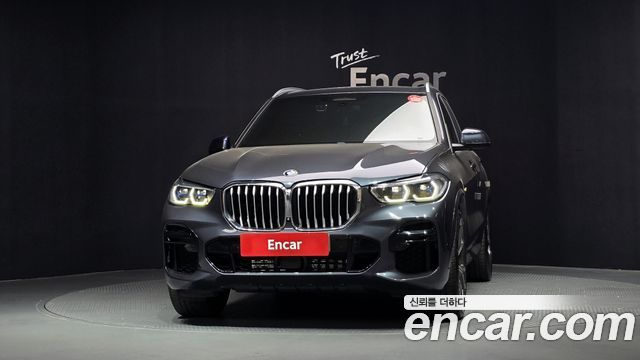 BMW X5 xDrive 40i M Sport — пробег 63 572 км — фото 3 из 5