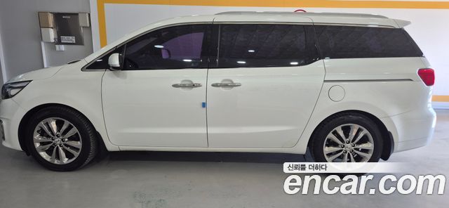 Kia Carnival из Кореи Encar