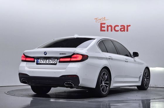 BMW 5-Series 520i M Sport — пробег 50 140 км — фото 2 из 5