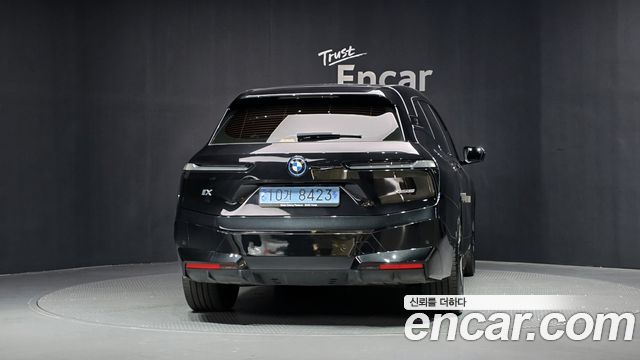 BMW iX из Кореи Encar