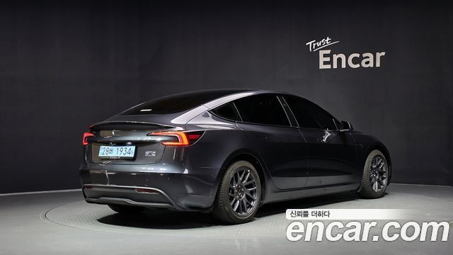 Tesla Model 3 RWD — пробег 29 680 км — фото 2 из 5