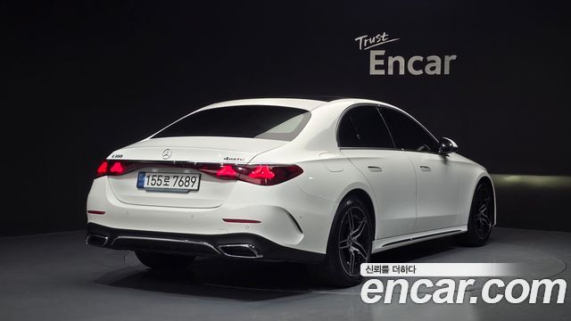 Mercedes-Benz E-Class E300 4MATIC AMG Line — пробег 46 908 км — фото 2 из 5