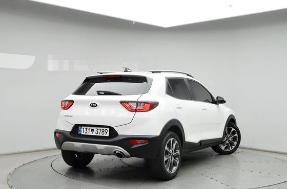 Kia Stonic 1.4 Trendy — пробег 68 729 км — фото 4 из 5