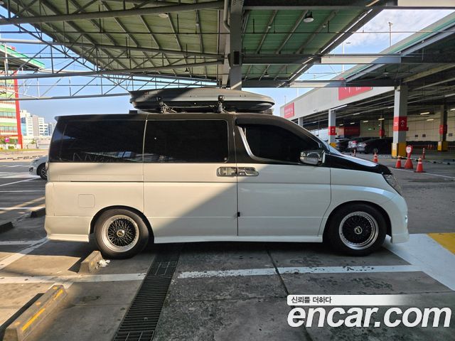 Nissan Elgrand 3.5 E51 — пробег 140 000 км — фото 5 из 5