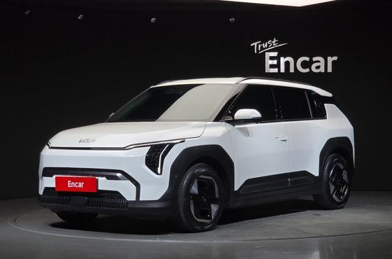 Kia EV3 Long Range 2WD Earth — пробег 37 733 км — фото 1 из 5