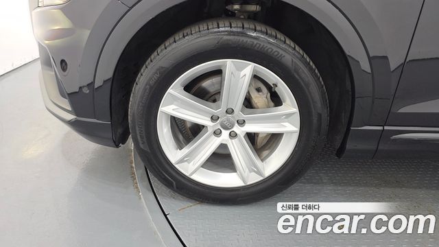Audi Q8 из Кореи Encar
