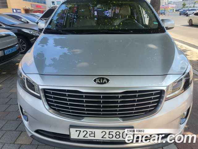 Kia Carnival 11-seater Luxury — пробег 100 014 км — фото 3 из 5