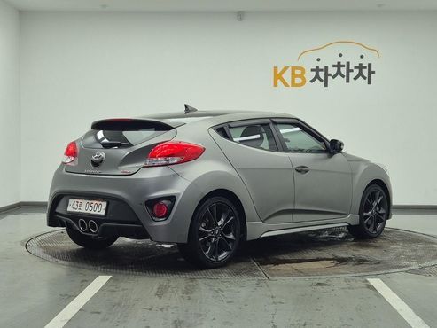 Hyundai Veloster 1.6 Turbo D Spec — пробег 35 200 км — фото 4 из 5