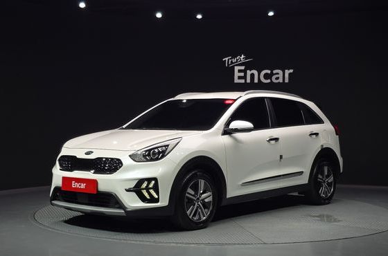 Kia Niro 1.6 HEV Prestige — пробег 115 099 км — фото 1 из 5