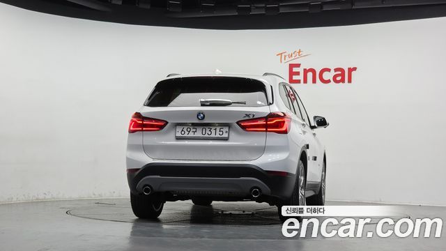 BMW X1 xDrive 20d — пробег 117 554 км — фото 4 из 5