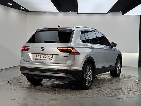 Volkswagen Tiguan 2.0 TDI 4Motion Prestige — пробег 137 970 км — фото 4 из 5