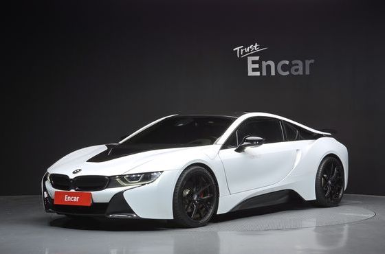 BMW i8 Coupe — пробег 52 111 км — фото 1 из 5