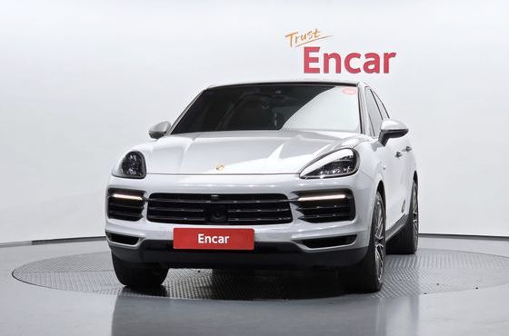 Porsche Cayenne 3.0 E-Hybrid Coupe — пробег 124 872 км — фото 3 из 5