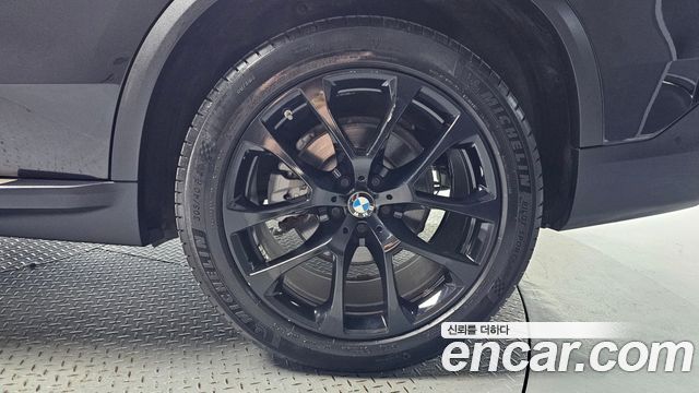 BMW X5 xDrive 30d xLine — пробег 197 033 км — фото 5 из 5
