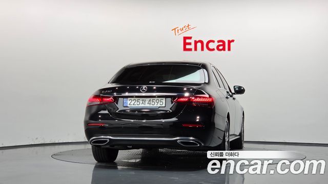 Mercedes-Benz E-Class E250 Avantgarde — пробег 33 346 км — фото 4 из 5