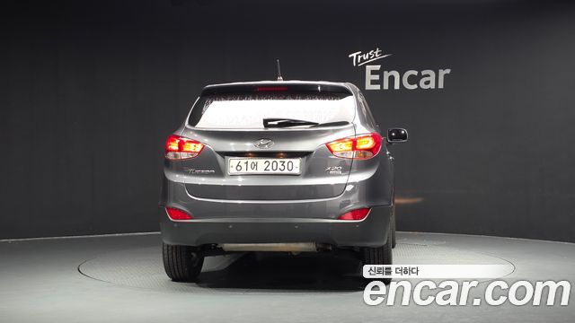 Hyundai Tucson Diesel 2WD X20 Smart — пробег 261 295 км — фото 4 из 5