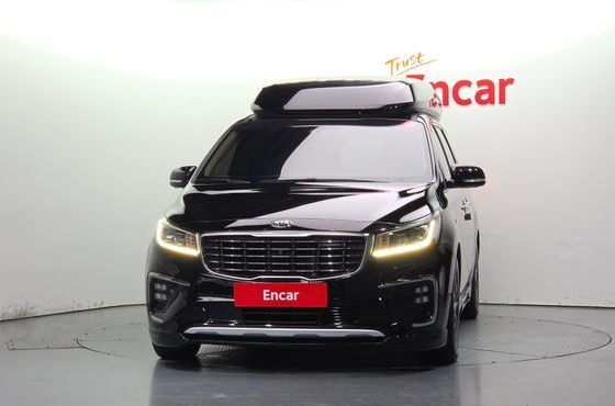 Kia Carnival 7-Seater Hi-Limousine President — пробег 127 741 км — фото 3 из 5