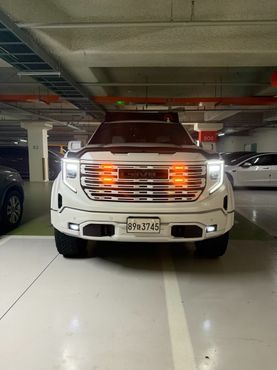 GMC Sierra Denali — пробег 42 000 км — фото 1 из 5