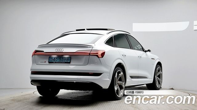 Audi e-tron из Кореи Encar