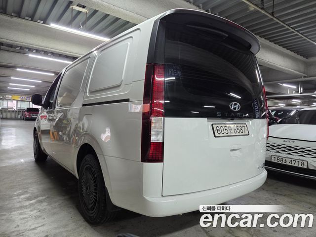 Hyundai Staria из Кореи Encar
