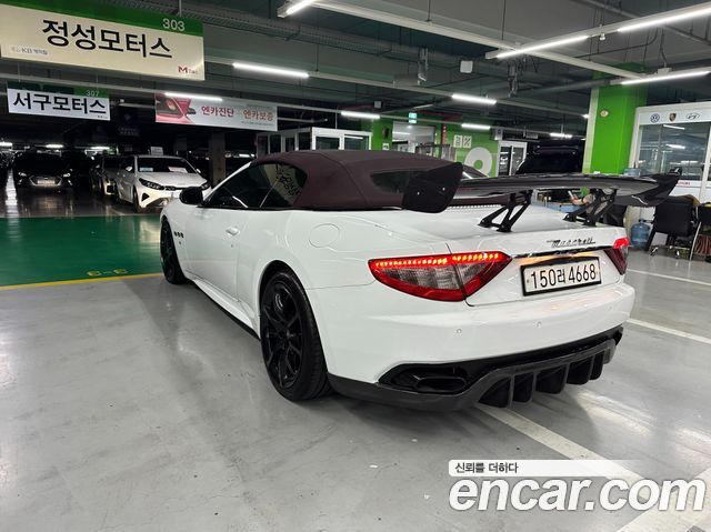 Maserati Gran Cabrio 4.7 Sport — пробег 117 831 км — фото 4 из 5