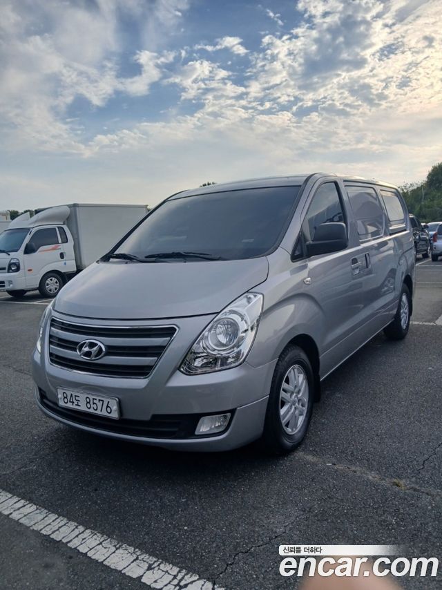 Hyundai Starex 3-Seater VAN Smart — пробег 240 553 км — фото 3 из 5