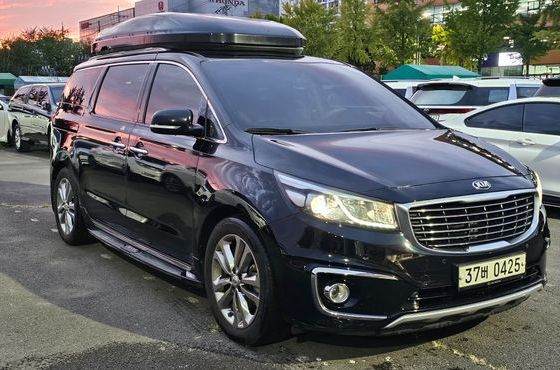 Kia Carnival 9-seater Noblesse — пробег 119 108 км — фото 2 из 5