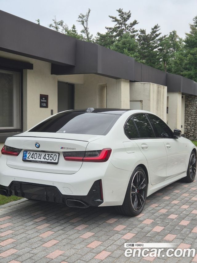 BMW 3-Series M340i Pro — пробег 9 700 км — фото 2 из 5