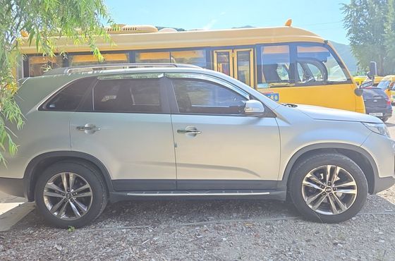 Kia Sorento Diesel 2.0 2WD Prestige — пробег 120 000 км — фото 3 из 5