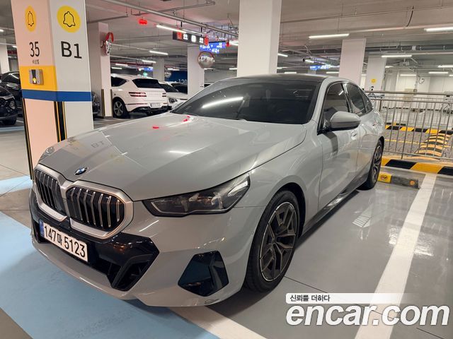 BMW 5-Series 523d M Sport — пробег 4 900 км — фото 3 из 5