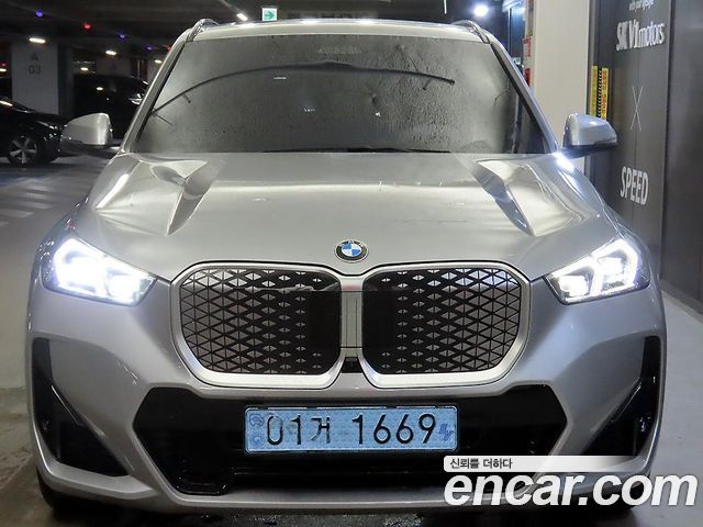 BMW iX1 из Кореи Encar