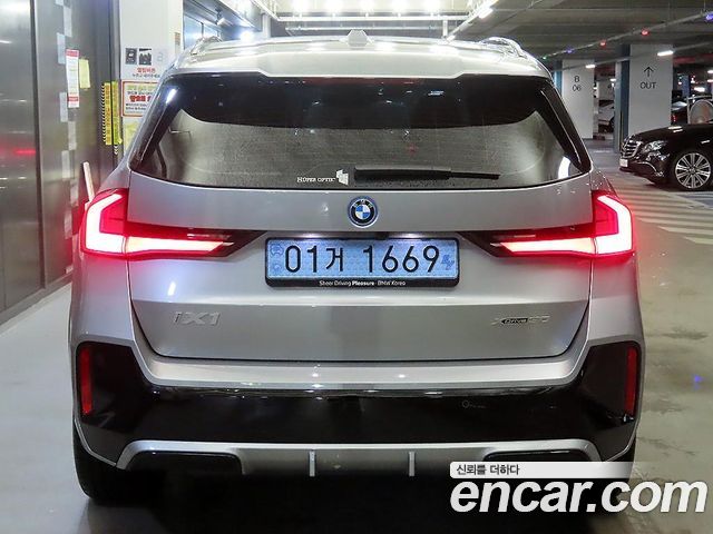 BMW iX1 из Кореи Encar