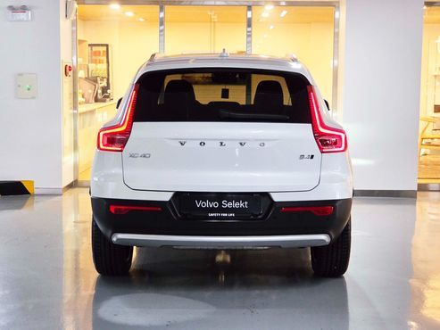 Volvo XC40 B4 Ultra Bright — пробег 369 км — фото 4 из 5