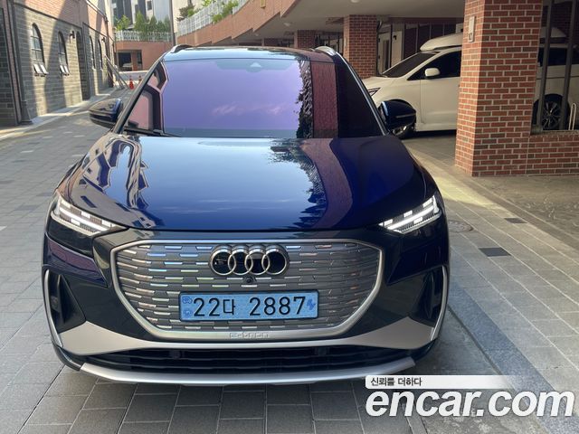 Audi Q4 e-tron 40 Premium — пробег 18 500 км — фото 1 из 5