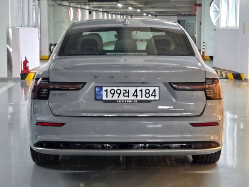 Volvo S90 B5 Ultra Bright Air sus — пробег 140 км — фото 4 из 5