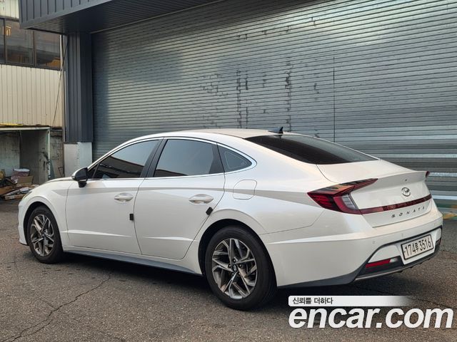 Hyundai Sonata 2.0 Premium — пробег 113 154 км — фото 4 из 5