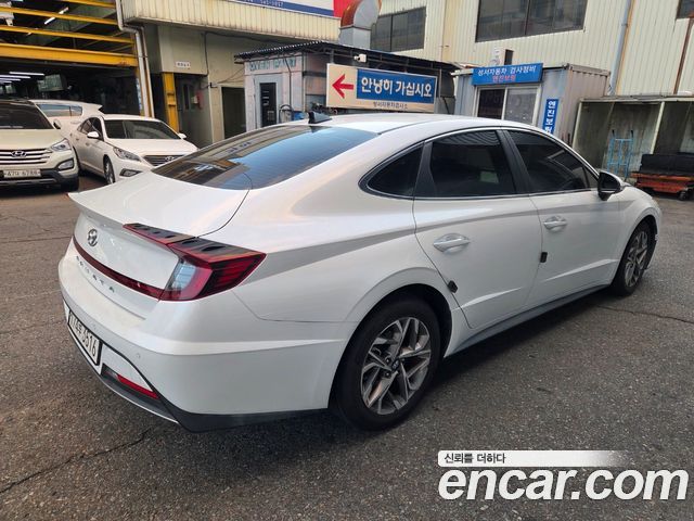 Hyundai Sonata 2.0 Premium — пробег 113 154 км — фото 5 из 5