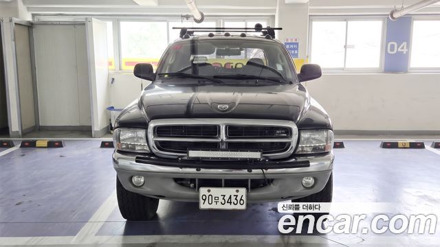 Dodge Dakoda Quad Cab 4X4 — пробег 228 000 км — фото 1 из 5