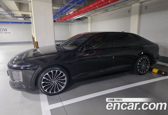 Hyundai Grandeur Calligraphy — пробег 13 000 км — фото 2 из 5