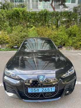 BMW i4 eDrive40 M Sports Pro — пробег 60 000 км — фото 1 из 5