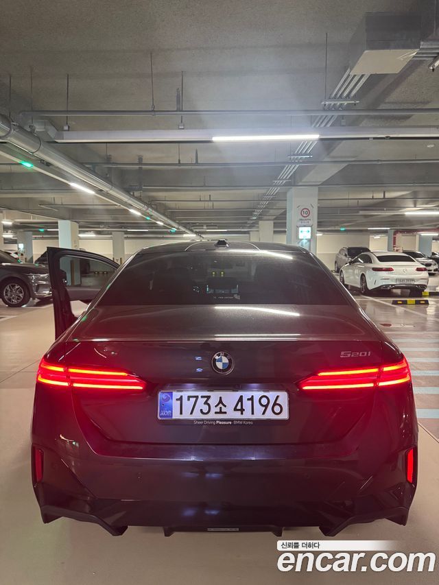 BMW 5-Series 520i M Sport — пробег 46 000 км — фото 4 из 5