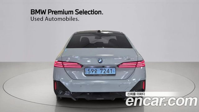 BMW i5 eDrive 40 M Sport — пробег 63 000 км — фото 4 из 5